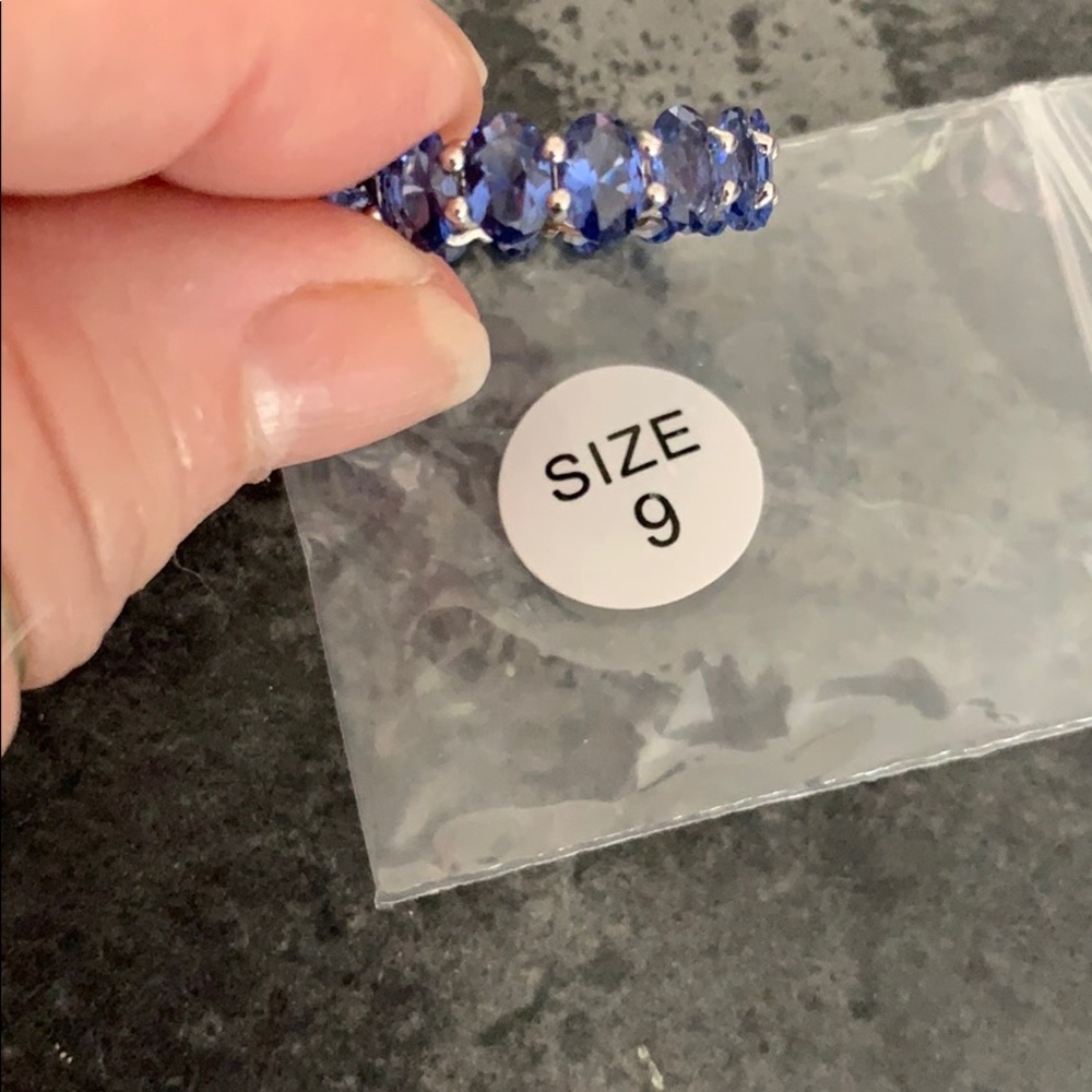 Tanzanite and sterling silver ring - Picture 4 of 4